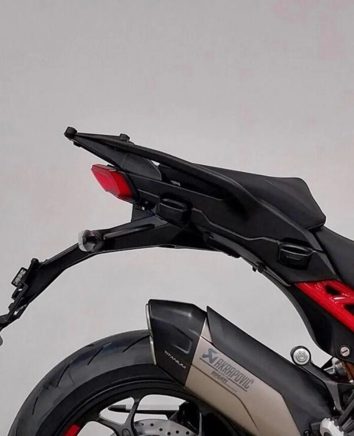 Ducati Multistrada V4 Pikes Peak (2025 - 26) (15)