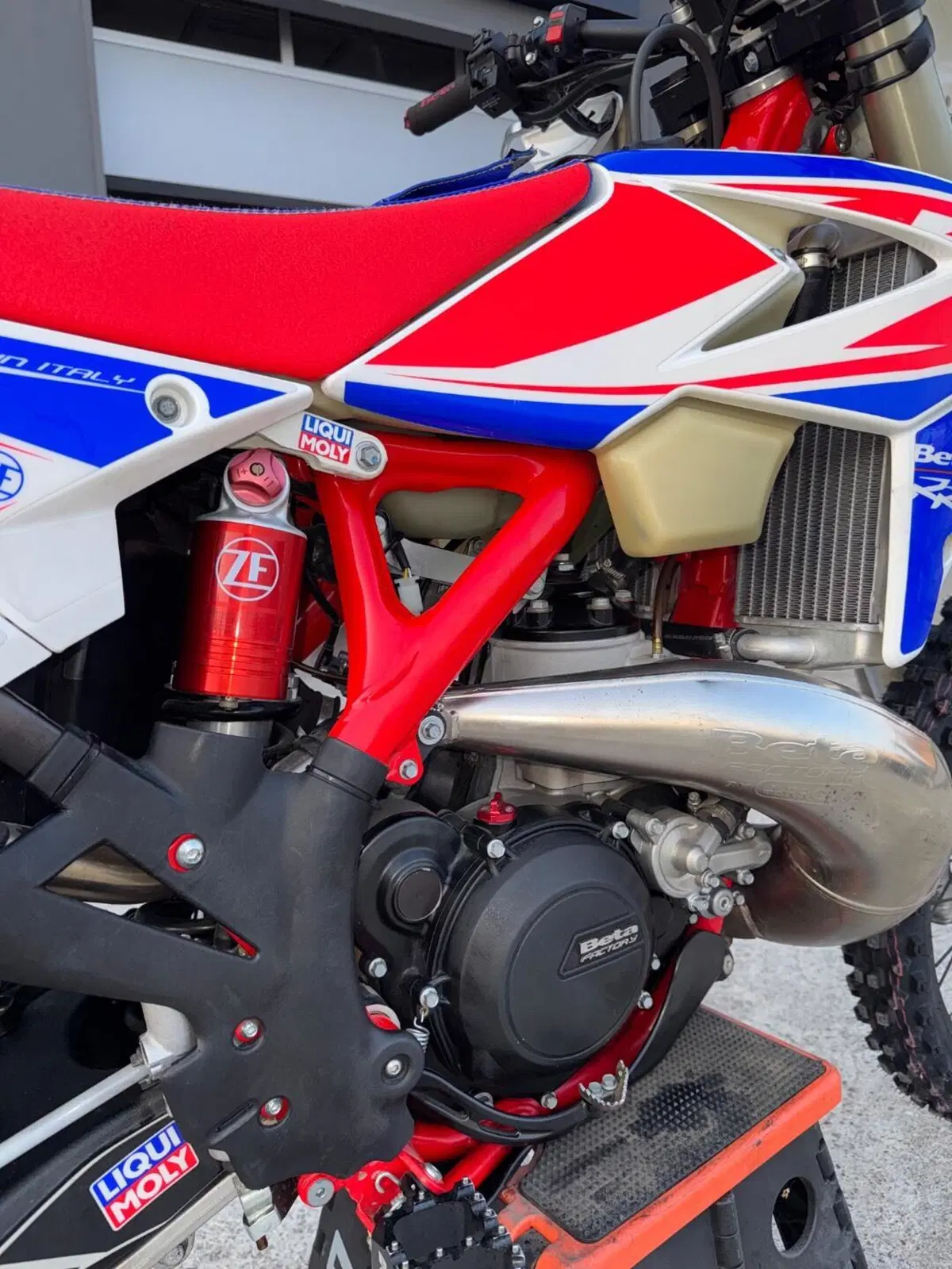 Betamotor RR 300 2T Enduro (2019) (10)