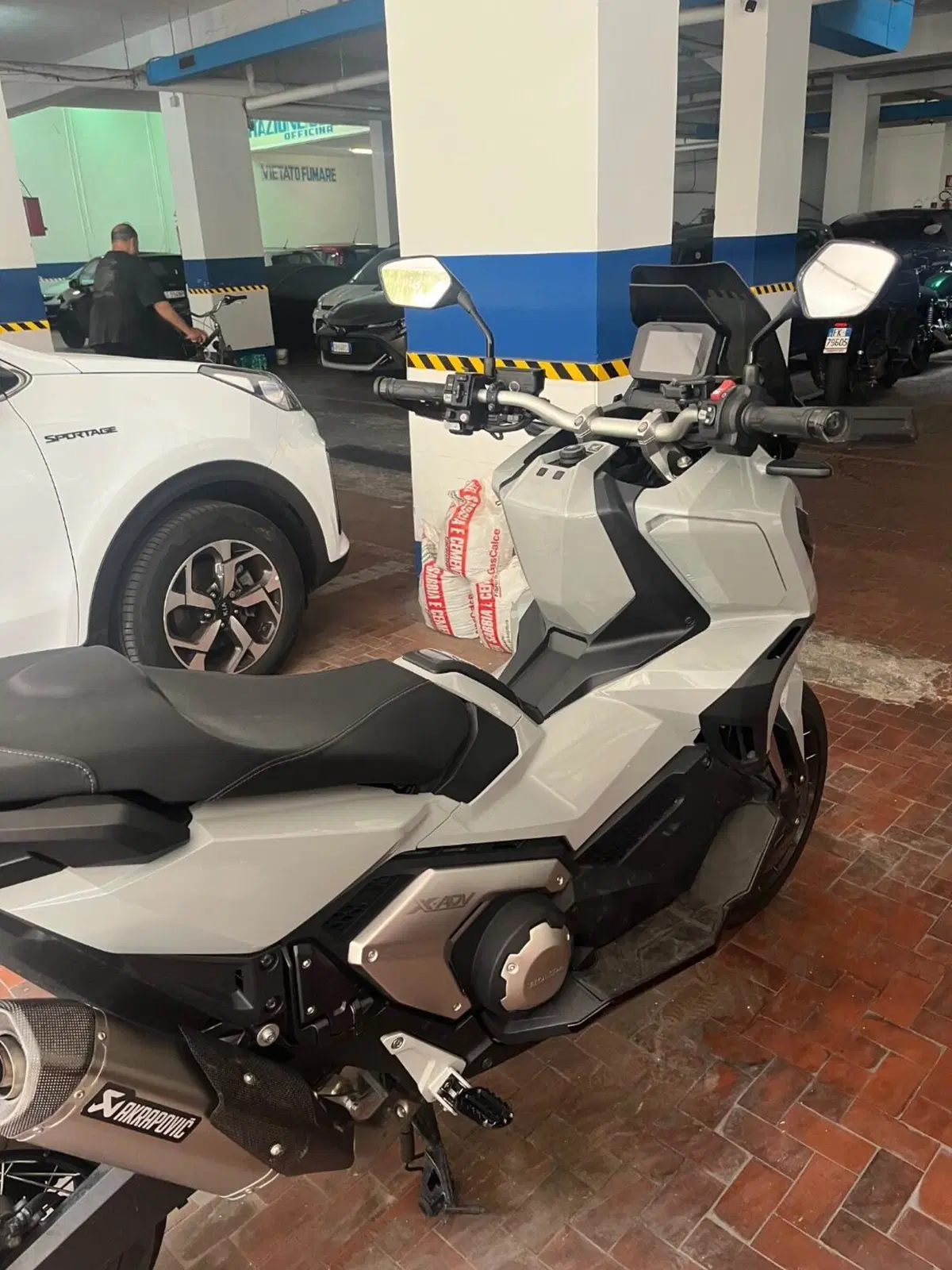 Honda X-ADV 750 DCT (2021 - 24) (4)