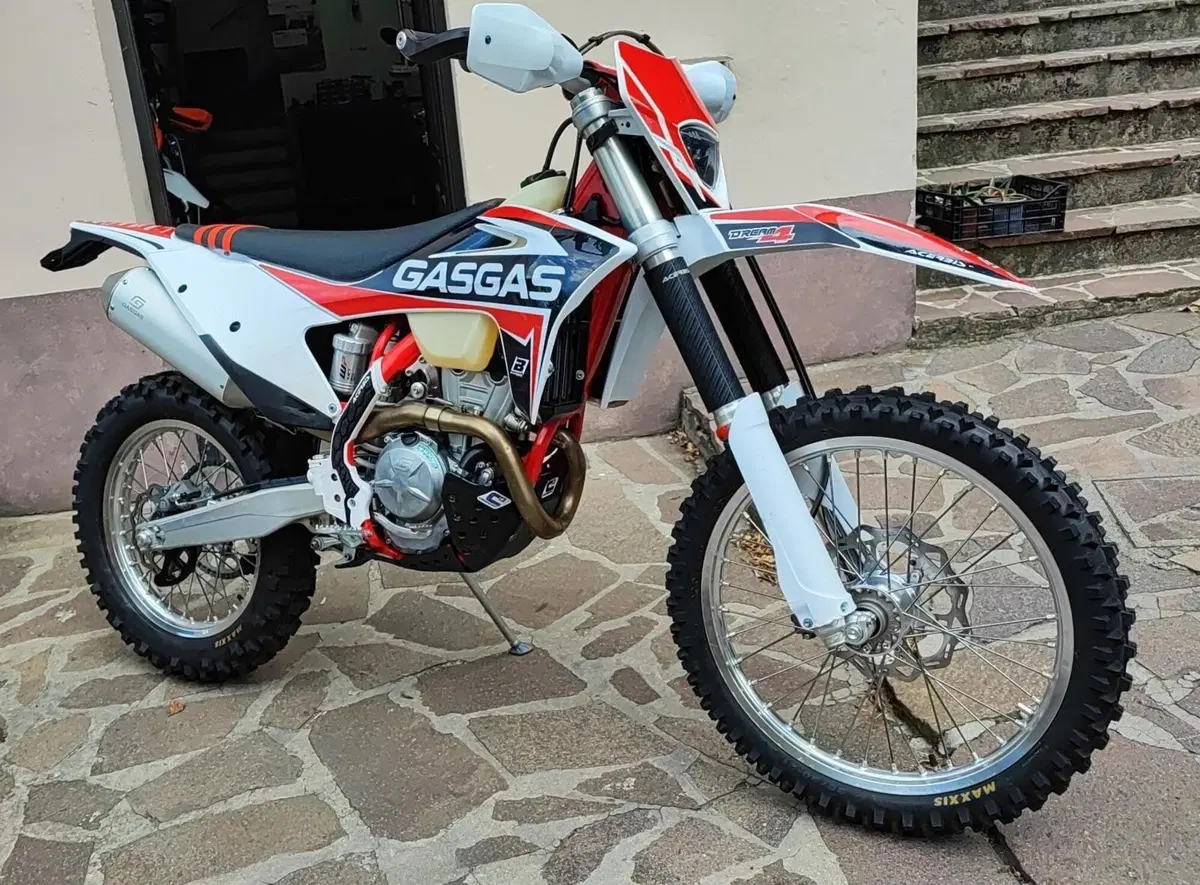 GASGAS EC 350 F (2023) (2)