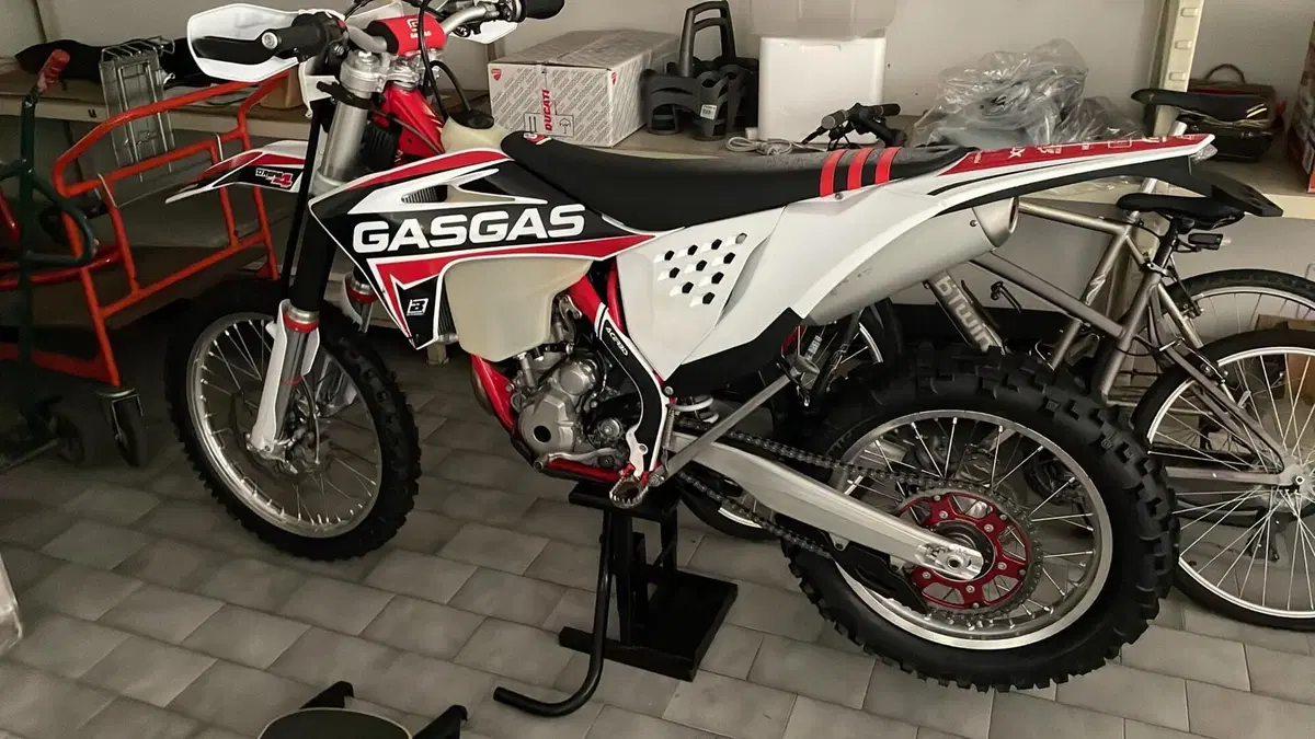 GASGAS EC 350 F (2023) (3)