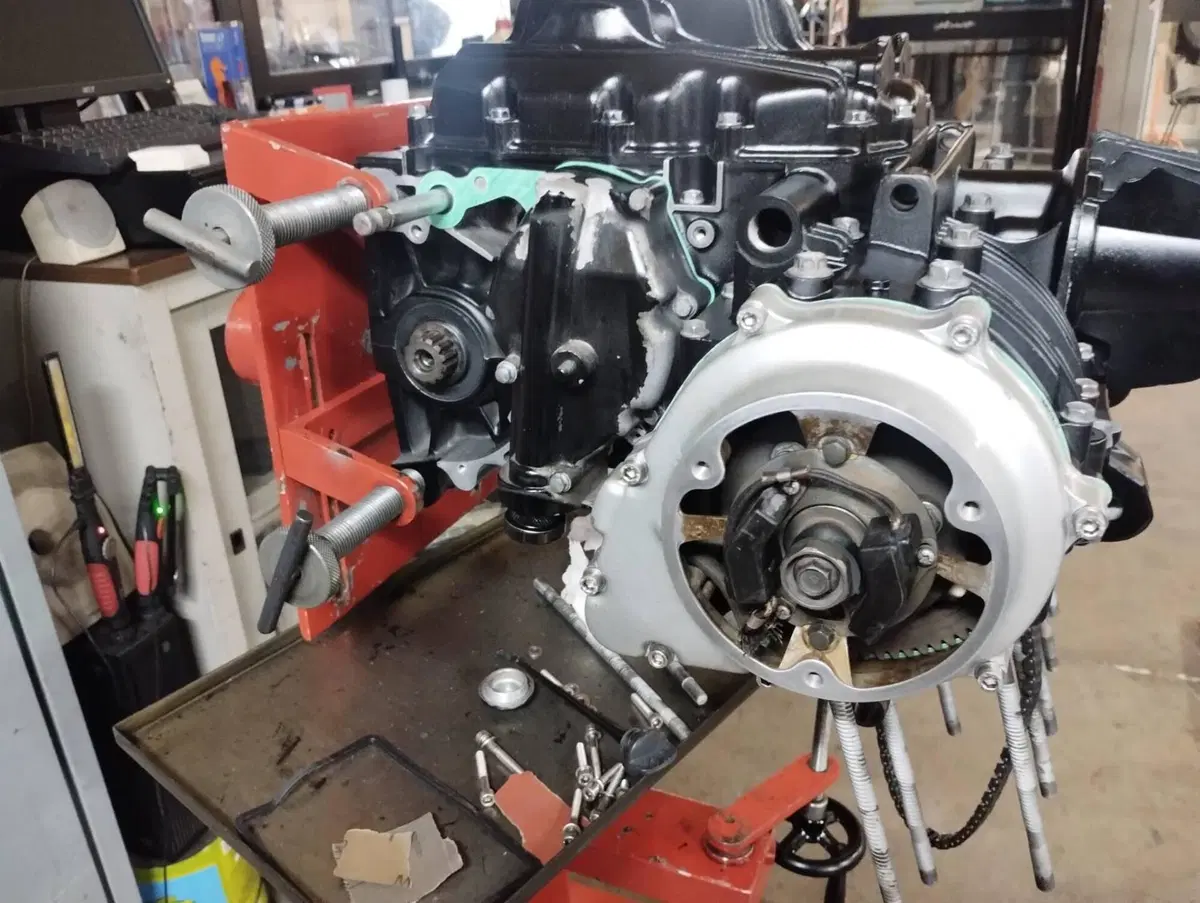 Honda CB 750 (1980 - 84) FD-KZ-CD (12)