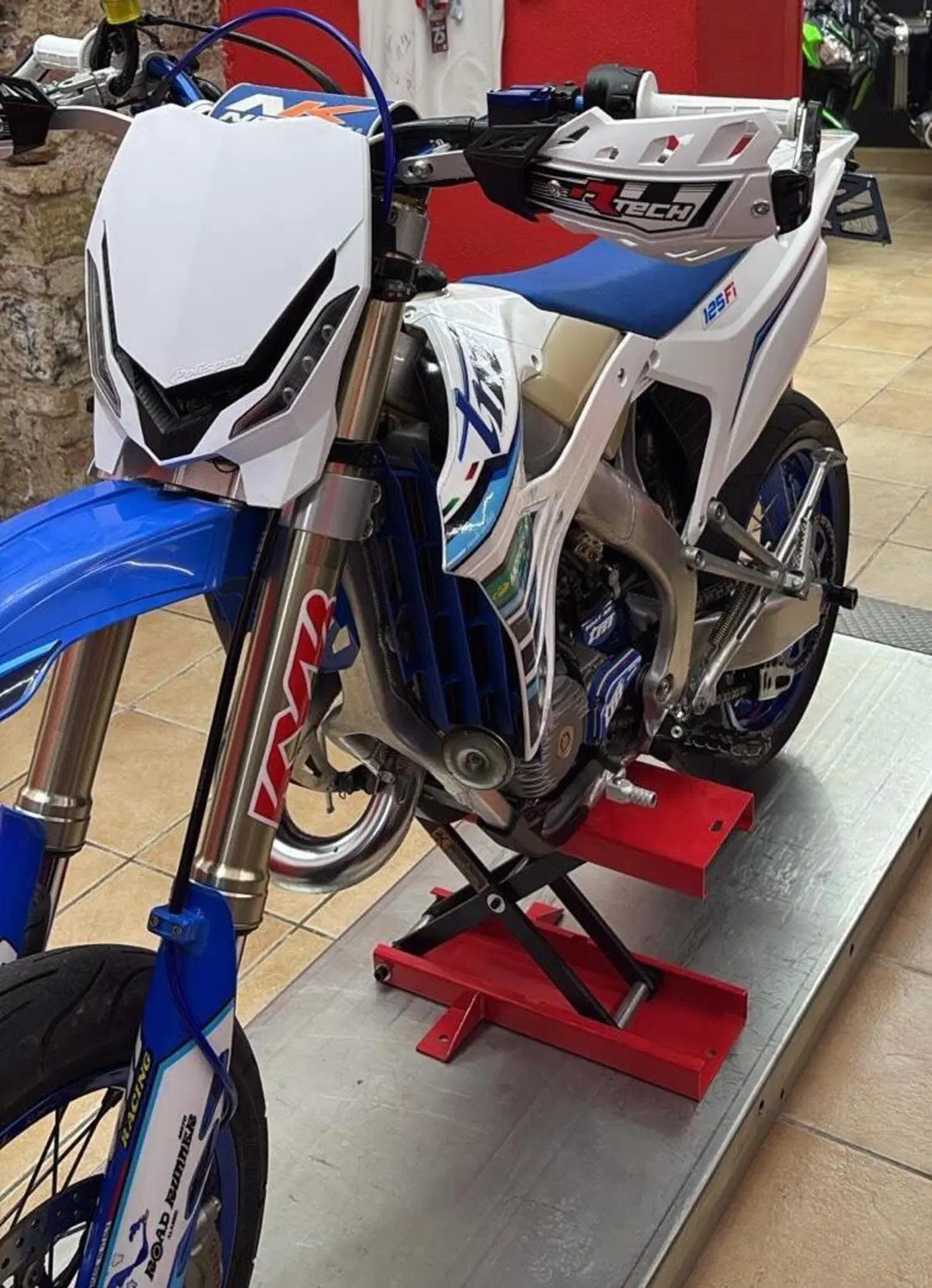 Tm Moto SMR 125 Fi 2T (2023) (6)