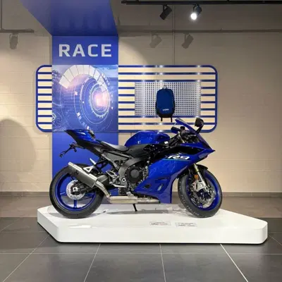 Yamaha YZF R9 (2025 - 26) usata