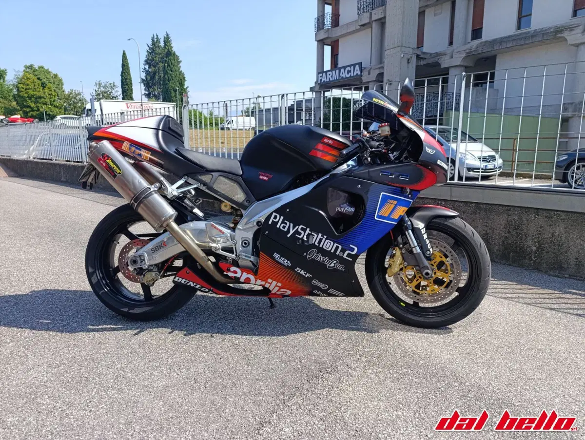 Aprilia RSV 1000 (2000 - 01) (2)