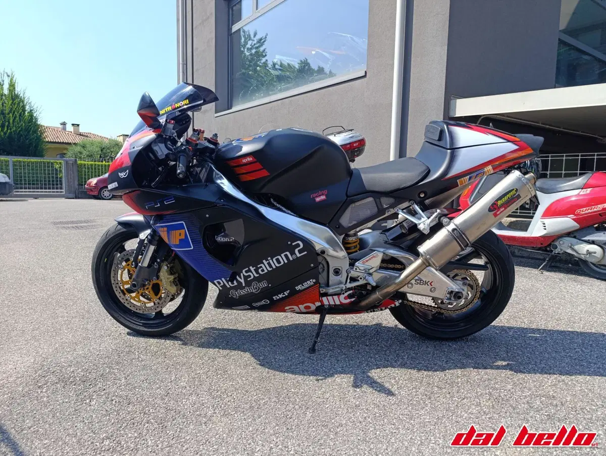 Aprilia RSV 1000 (2000 - 01) (3)