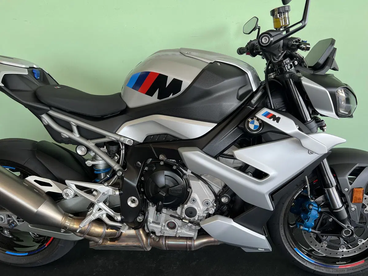 Bmw M 1000 R (2025 - 26) (10)
