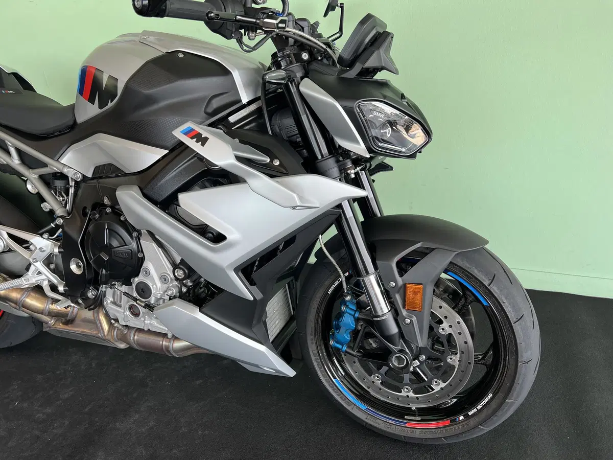 Bmw M 1000 R (2025 - 26) (11)