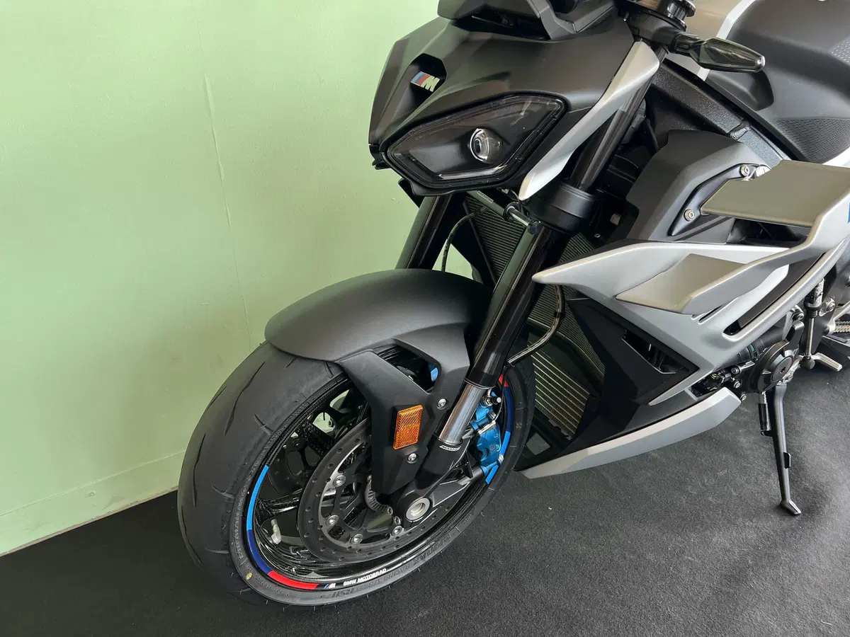 Bmw M 1000 R (2025 - 26) (14)