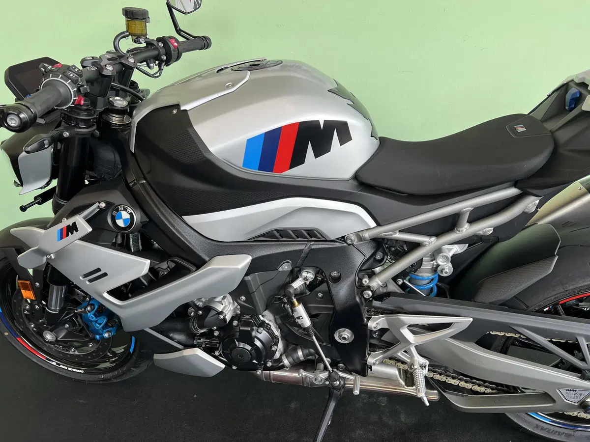 Bmw M 1000 R (2025 - 26) (15)