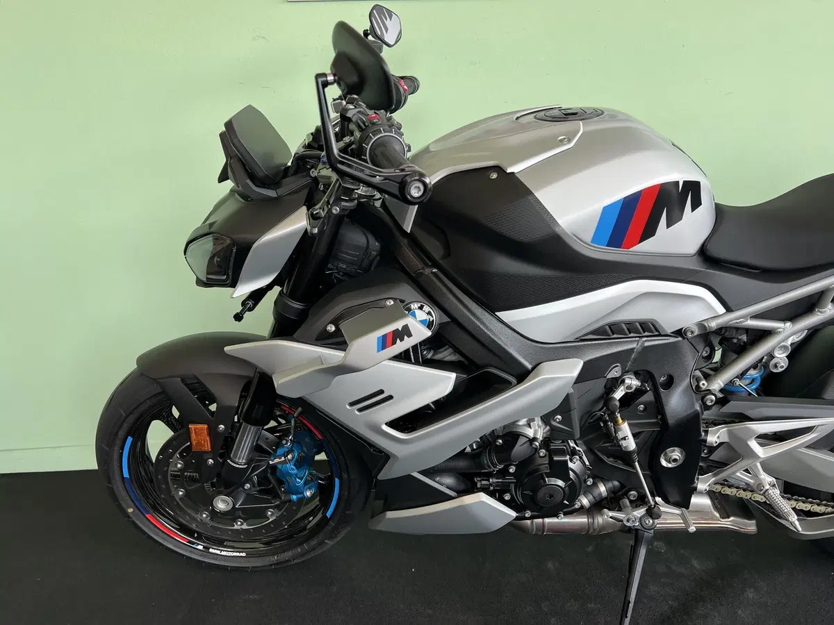 Bmw M 1000 R (2025 - 26) (16)