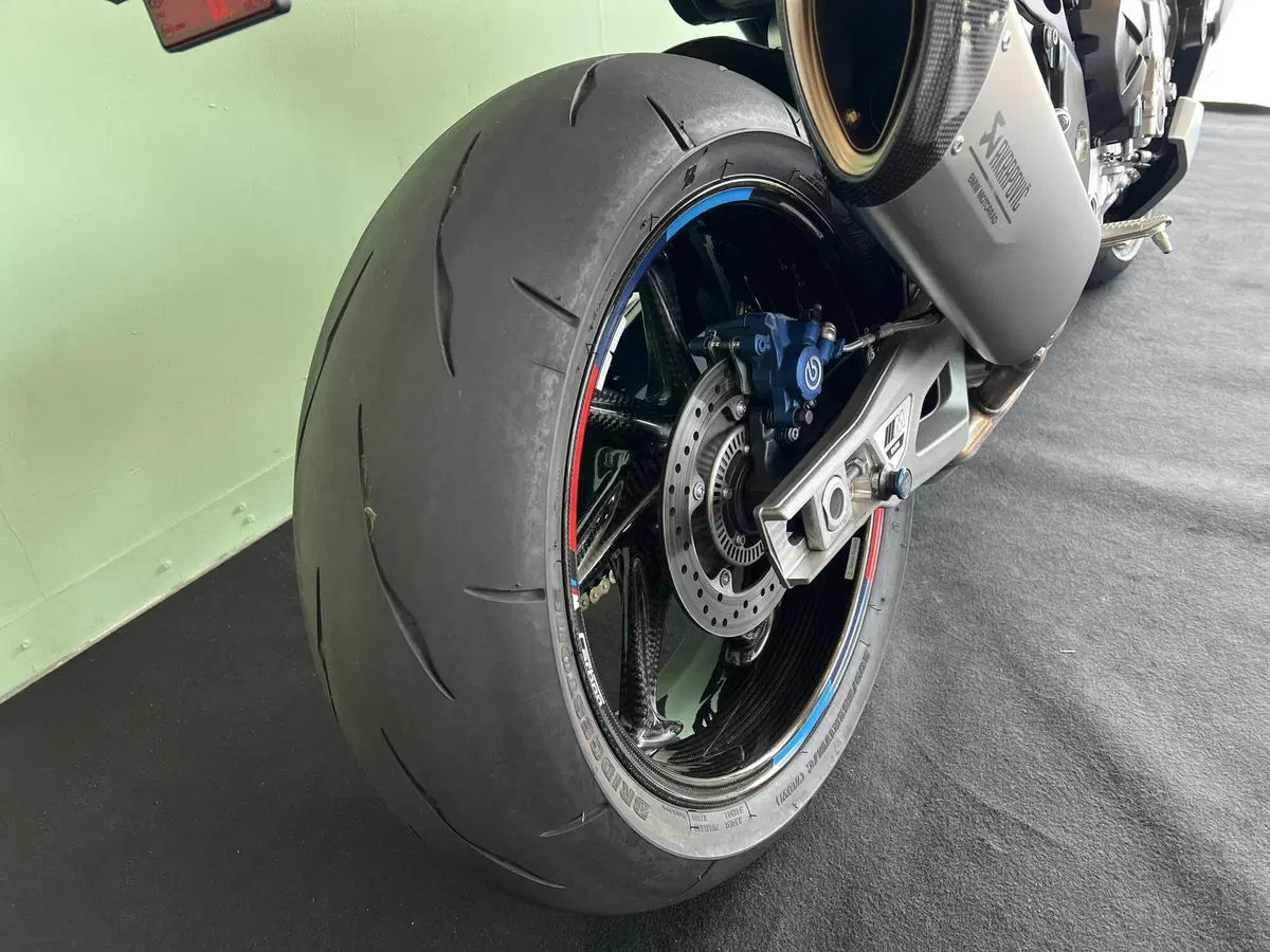 Bmw M 1000 R (2025 - 26) (19)