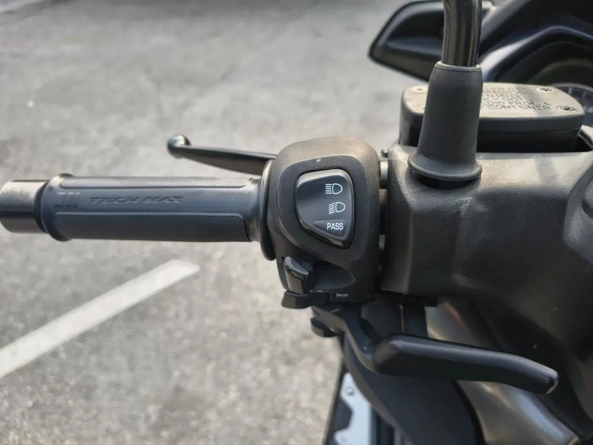 Yamaha X-Max 400 Tech Max (2020) (6)