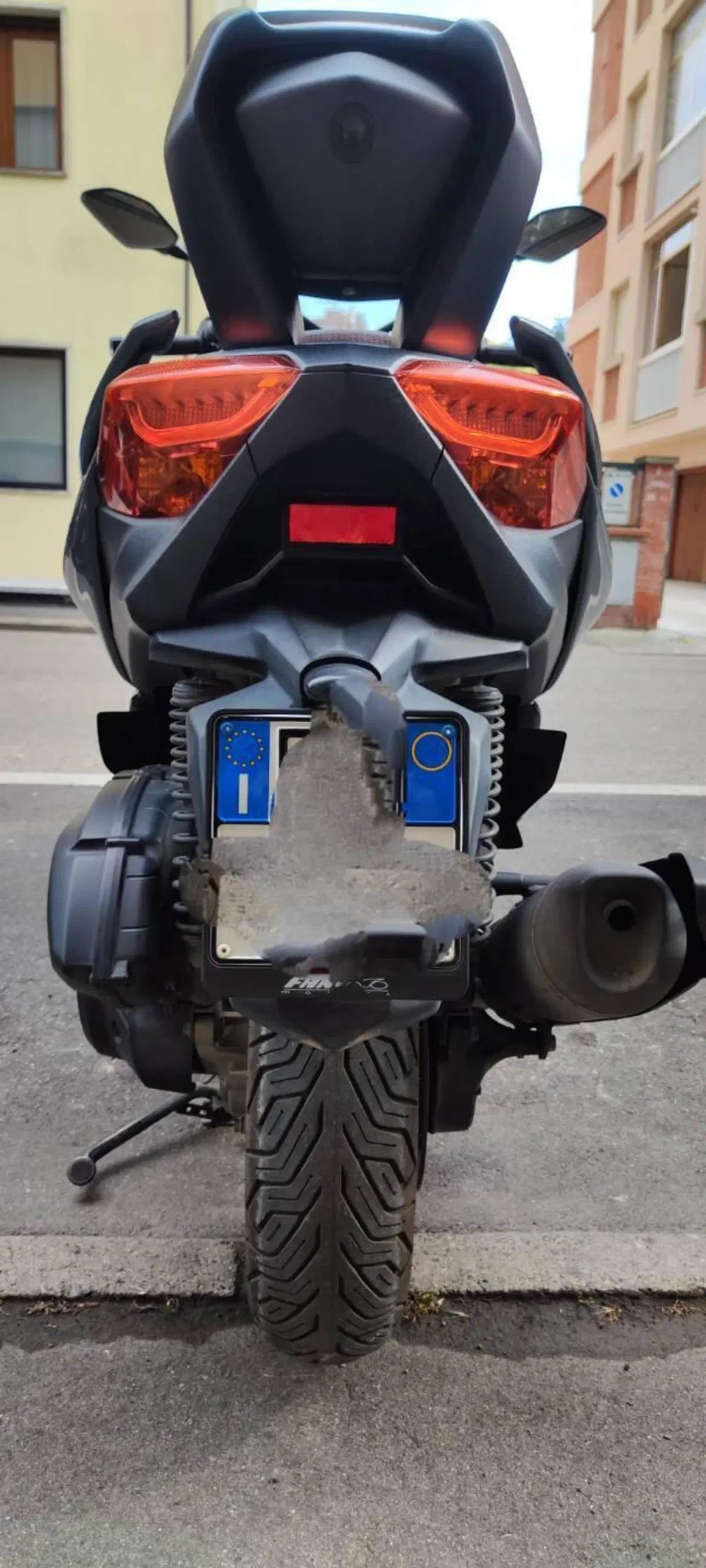 Yamaha X-Max 125 Tech Max (2021 - 24) (4)