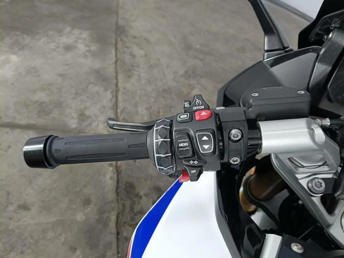 Bmw R 1300 RS (2026) (7)