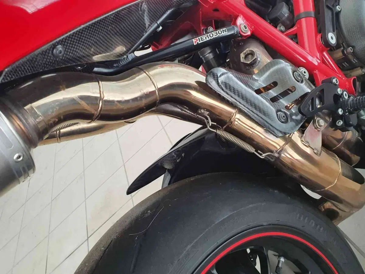Ducati 1098 R (2007 - 11) (29)