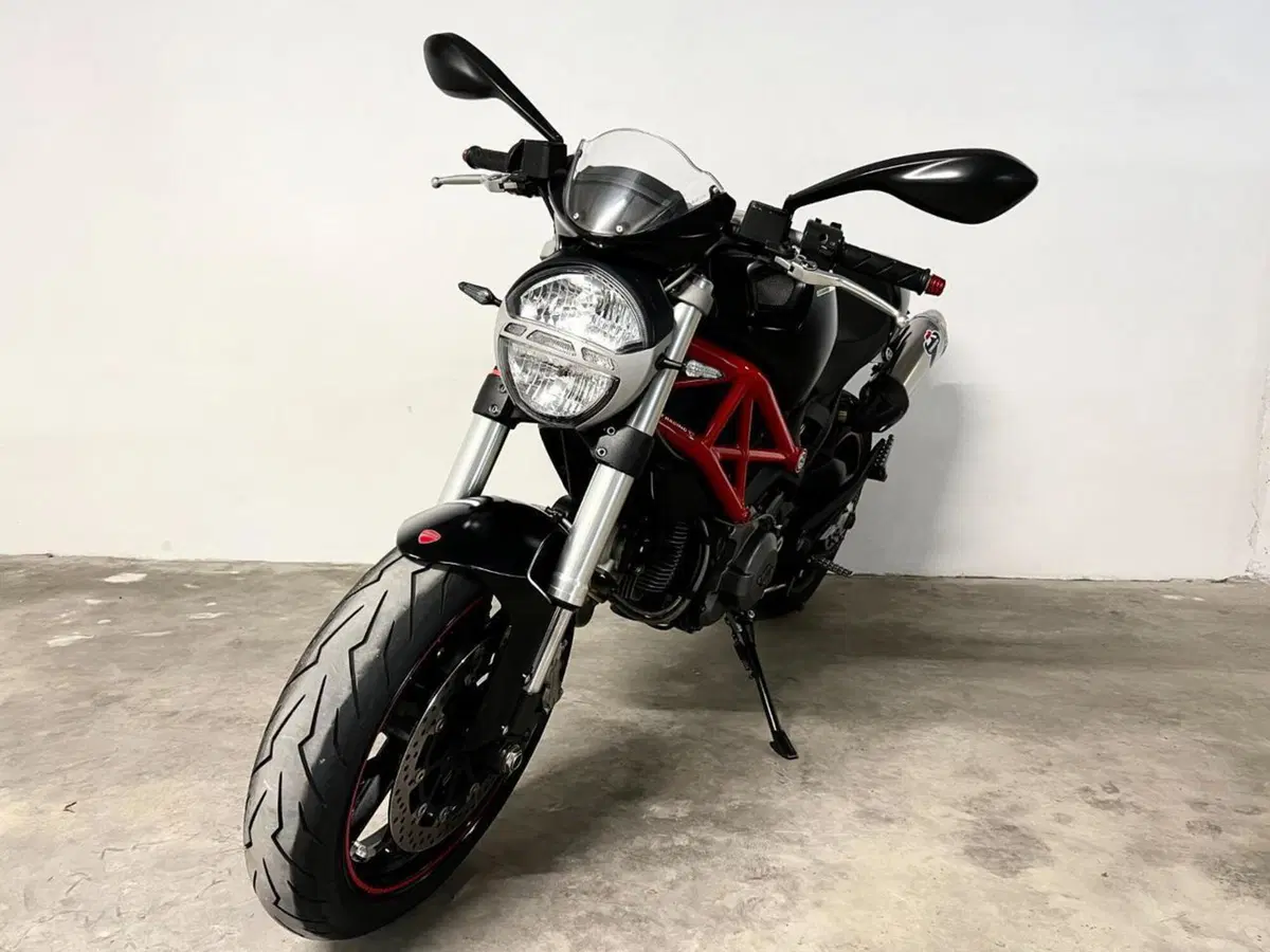 Ducati Monster 796 (2010 - 13) (5)