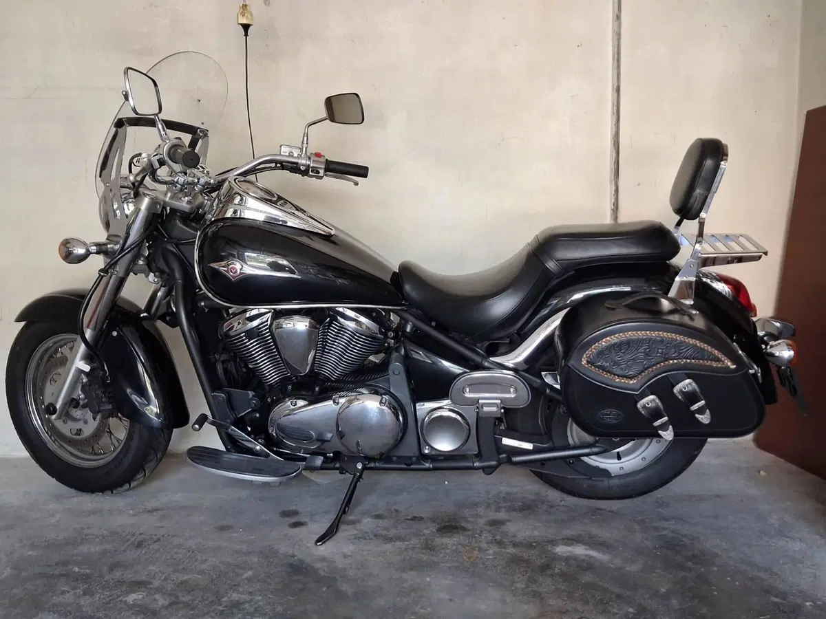 Kawasaki Vulcan VN 900 Classic (2006 - 10) (3)