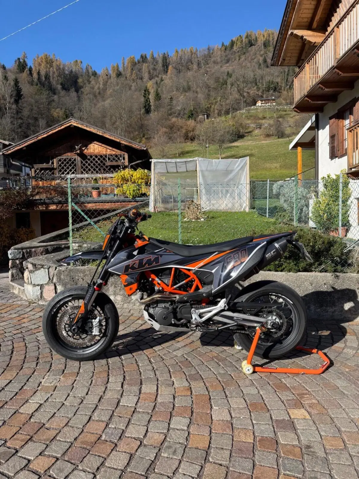 KTM 690 SMC R (2019 - 20) (2)