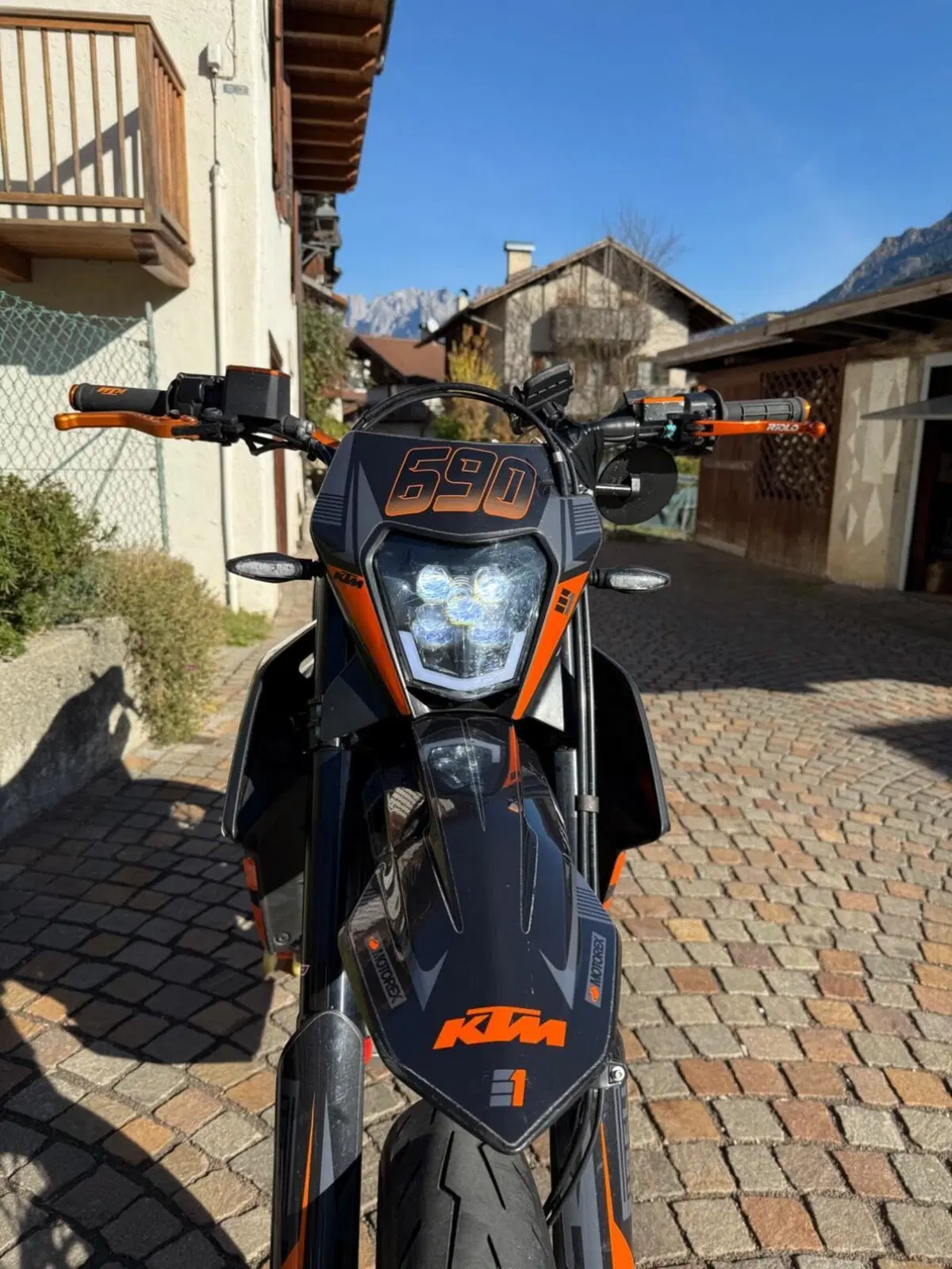 KTM 690 SMC R (2019 - 20) (4)