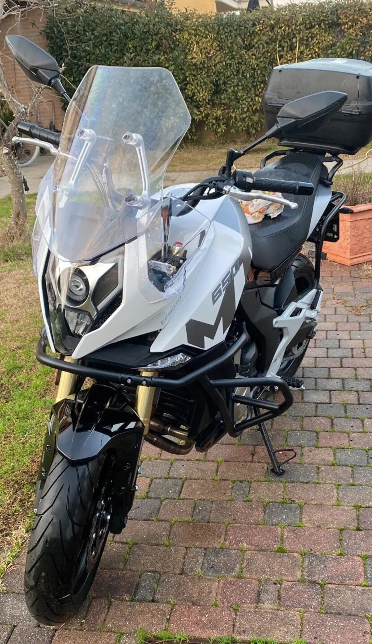 CFMOTO 650MT (2021 - 24) (4)