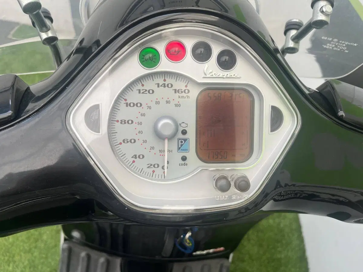 Vespa GTS 250 i.e. (5)