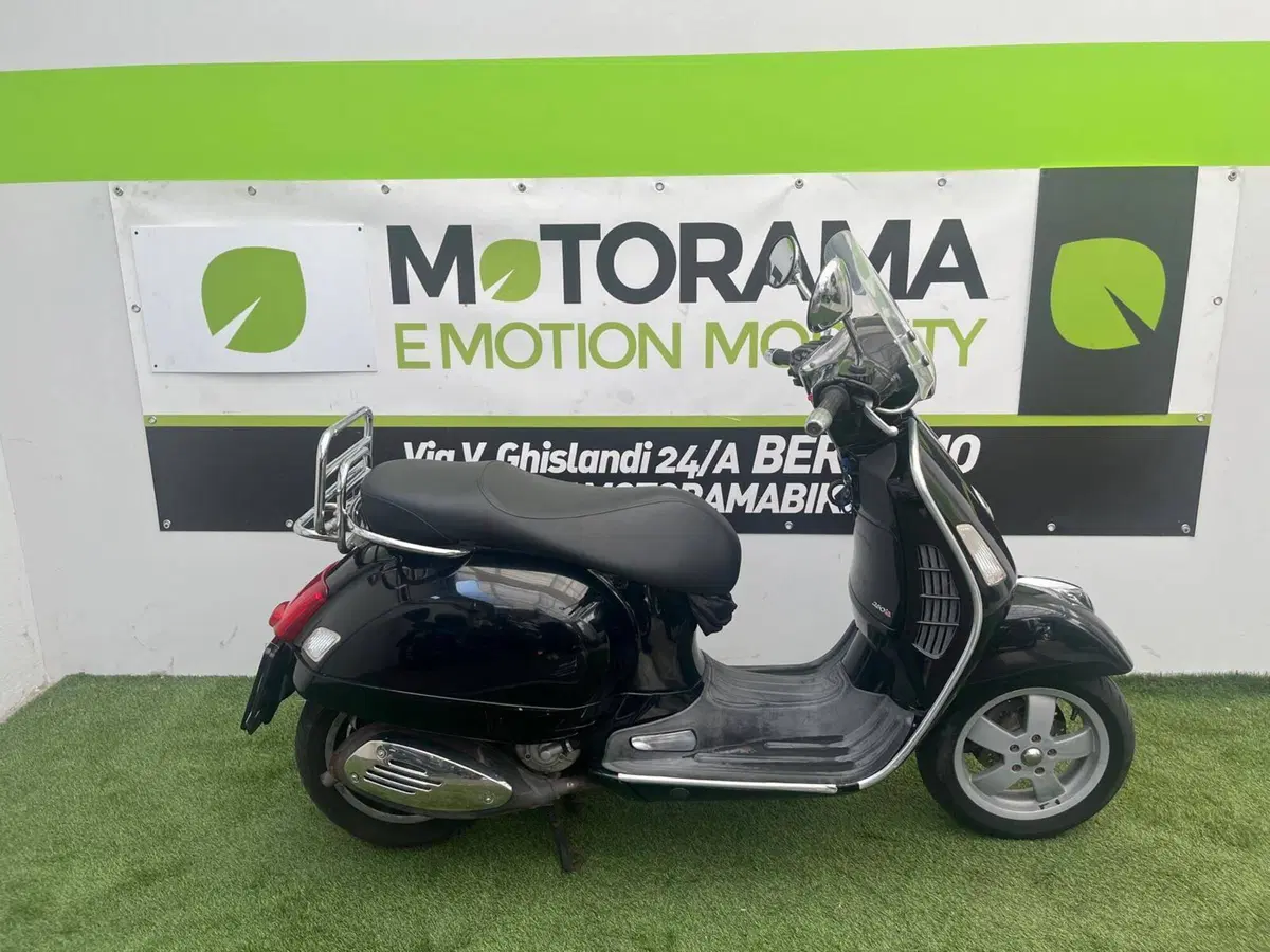 Vespa GTS 250 i.e.