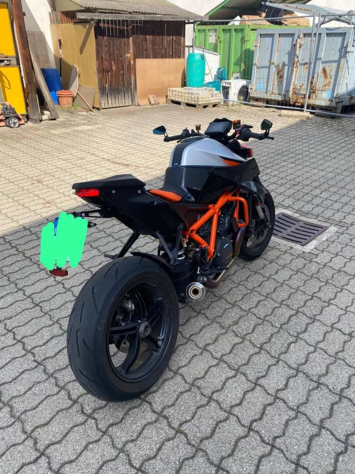 KTM 1290 Super Duke R (2022 - 23) (4)