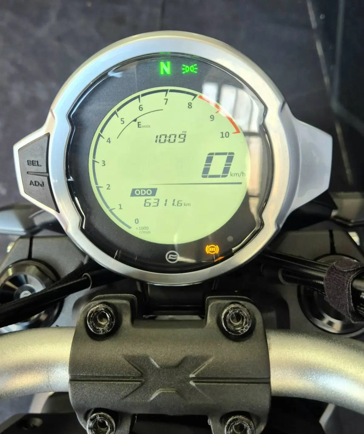 CFMOTO 300CL-X Heritage (2023 - 26) (7)