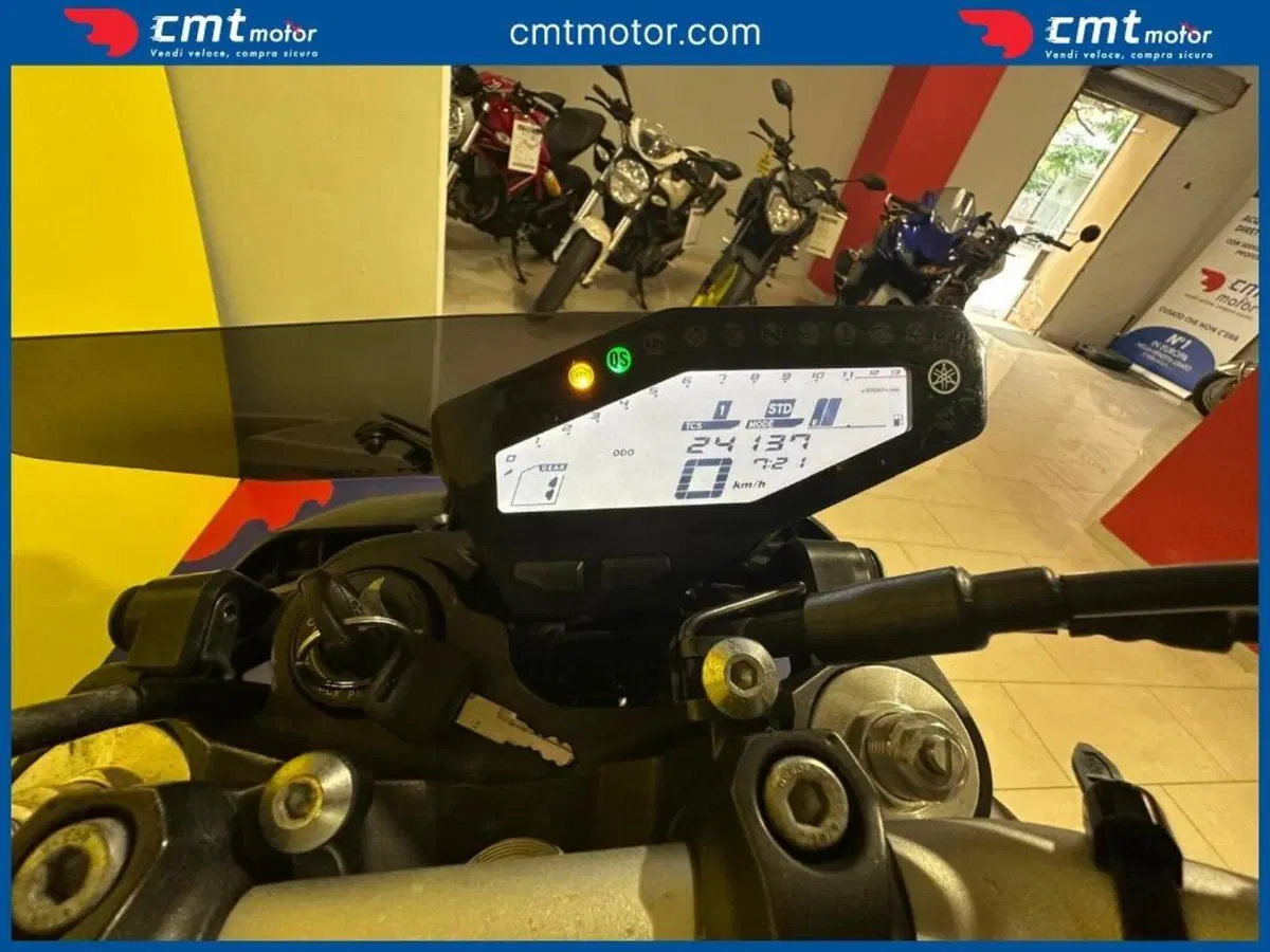 Yamaha MT-09 (2017 - 20) (5)