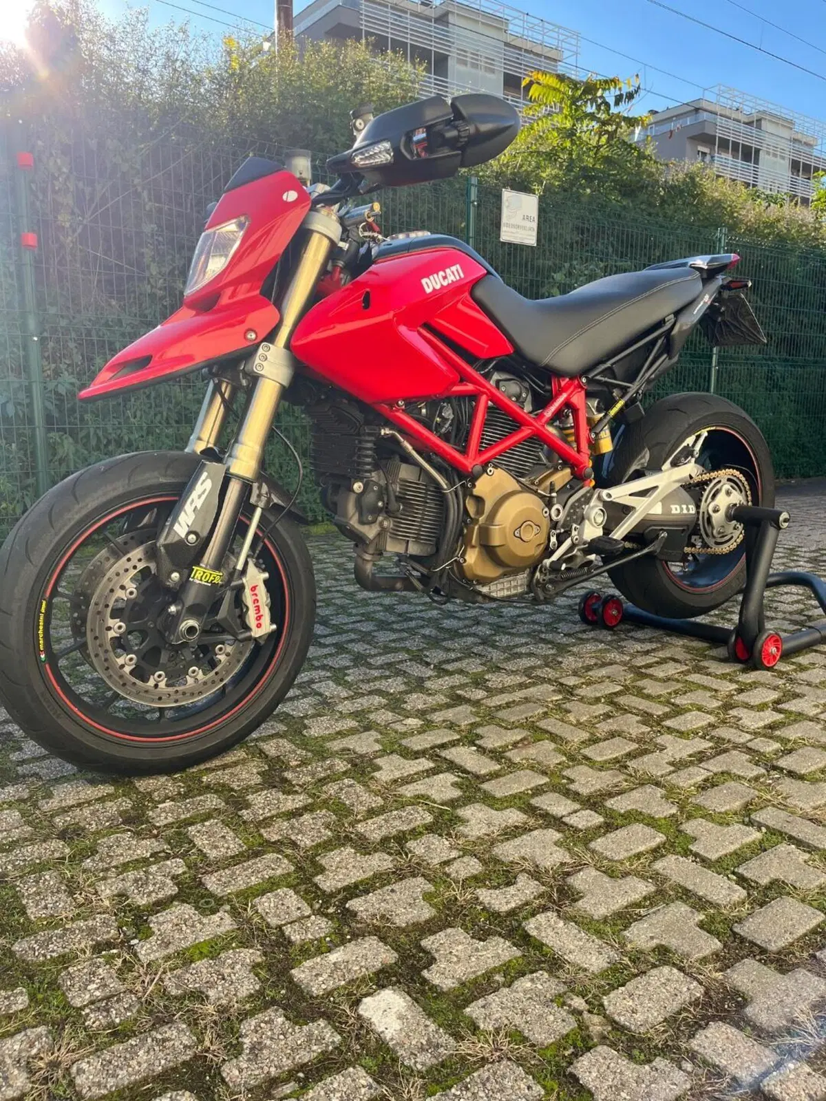 Ducati Hypermotard 1100 S (2007 - 09) (3)