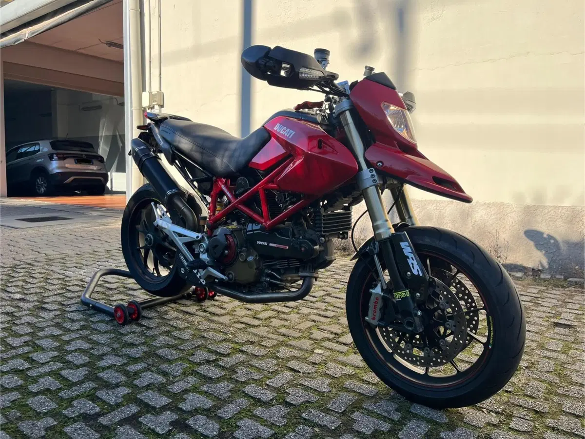 Ducati Hypermotard 1100 S (2007 - 09) (4)