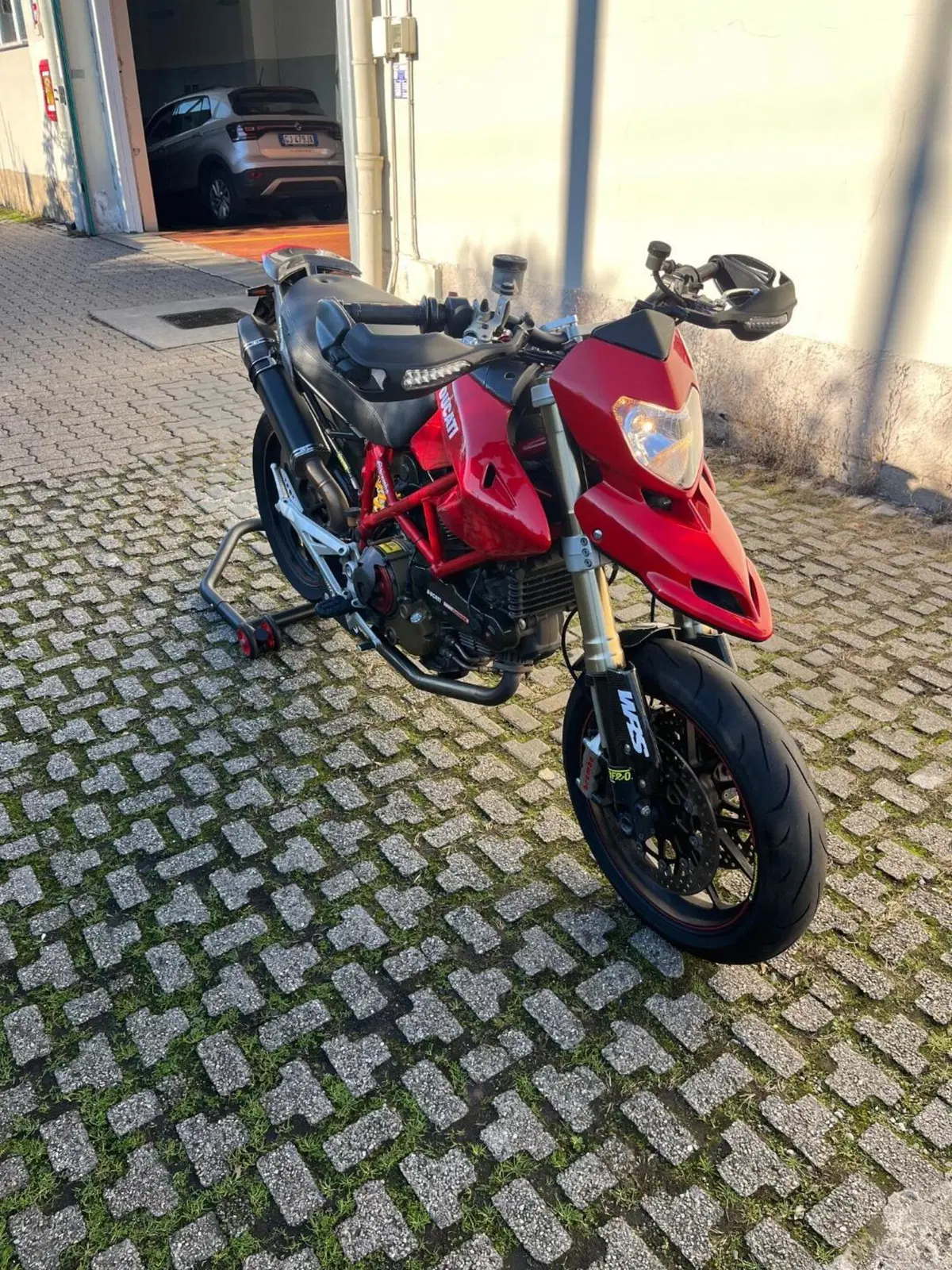 Ducati Hypermotard 1100 S (2007 - 09) (5)