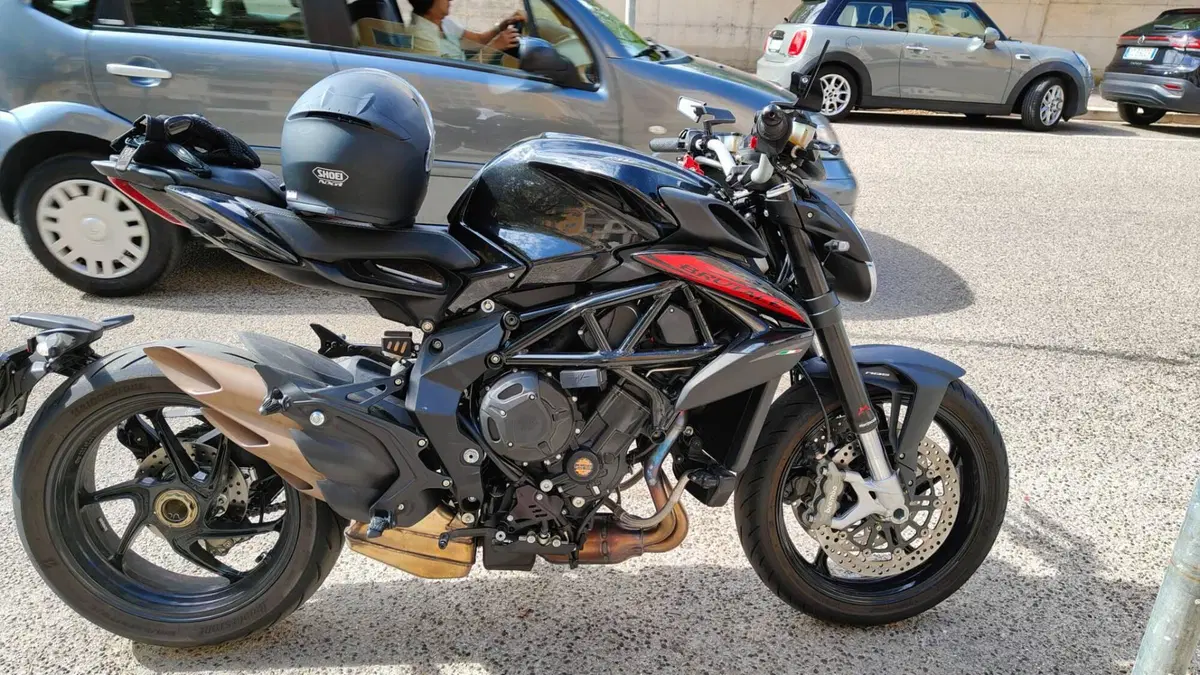 MV Agusta Brutale 800 R (2023 - 25)
