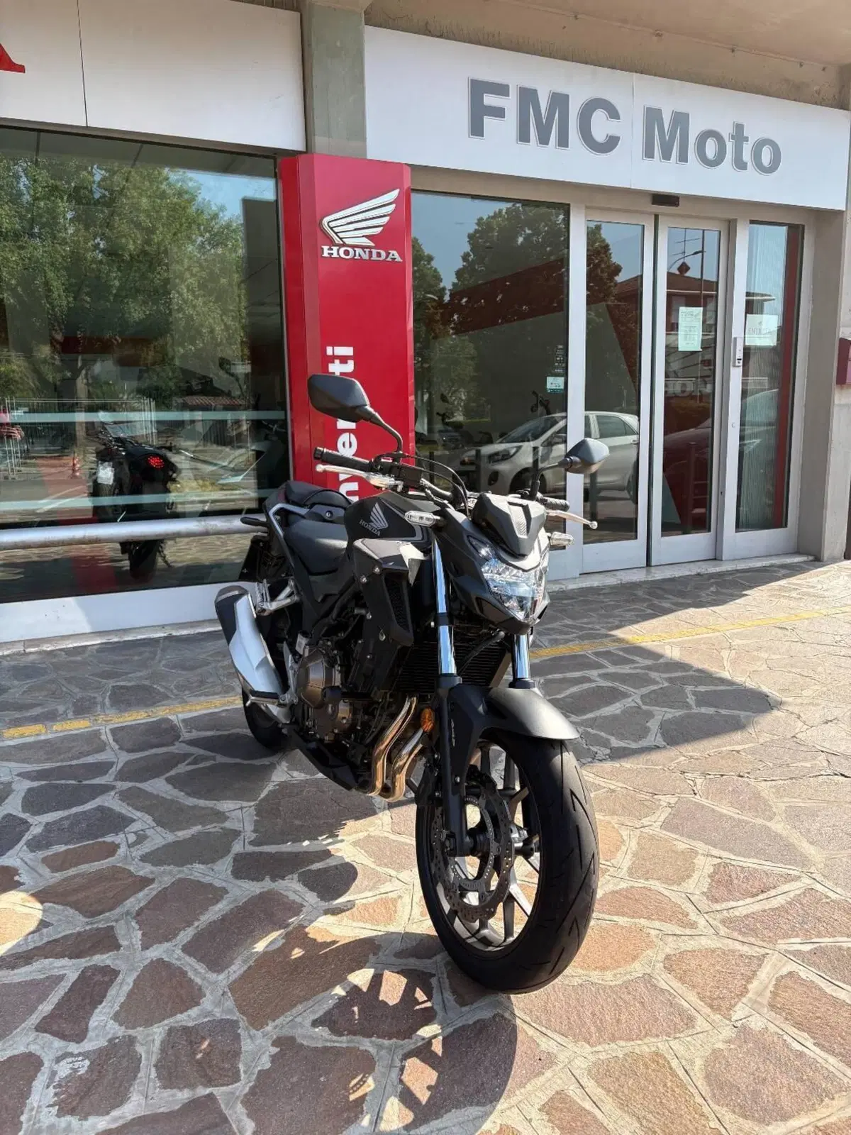 Honda CB 500 F (2022 - 23) (4)