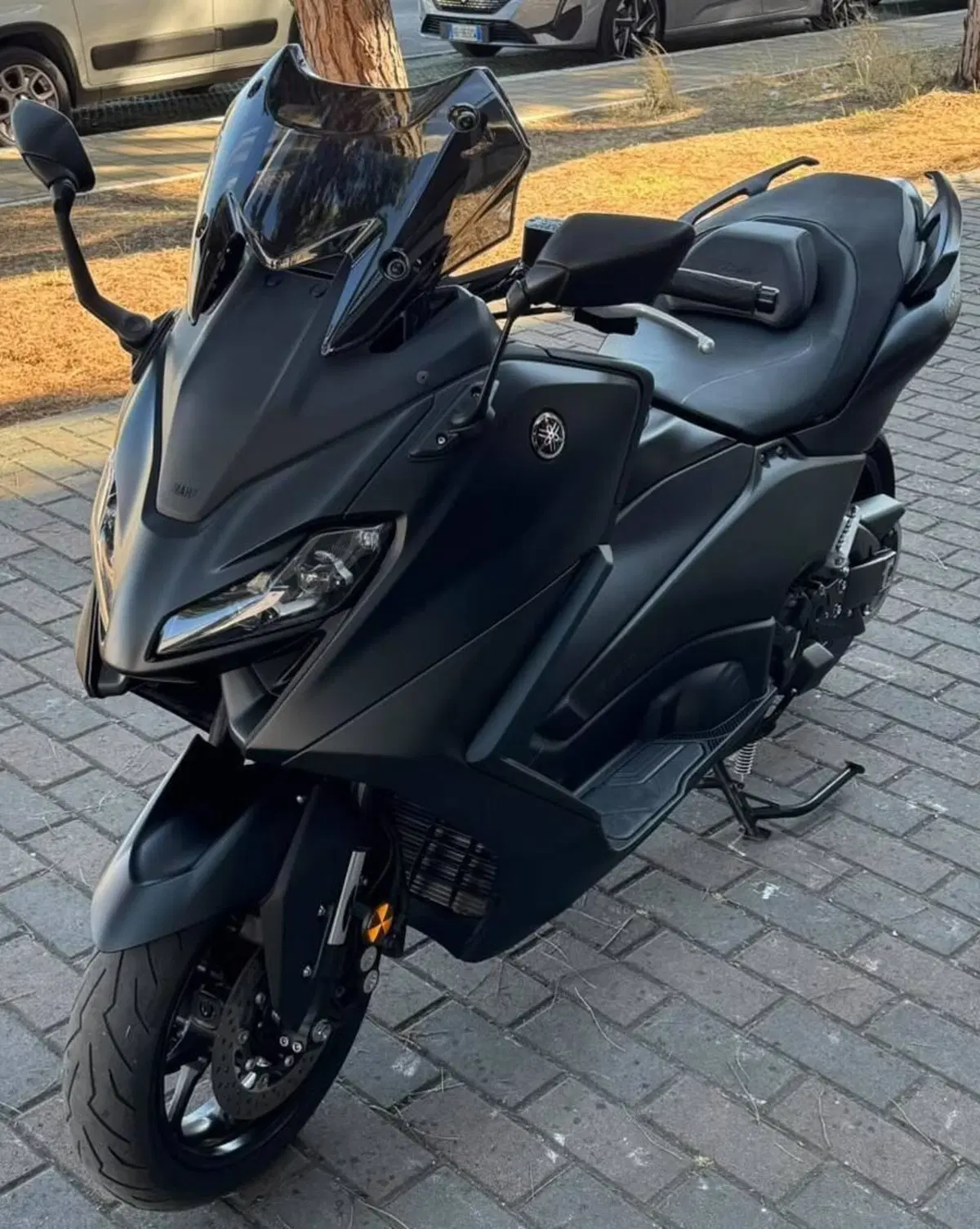 Yamaha T-Max 560 (2022 - 24) (2)