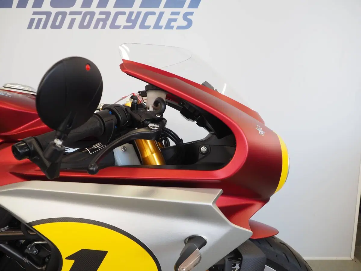 MV Agusta Superveloce 800 Ago (2021 - 23) (4)