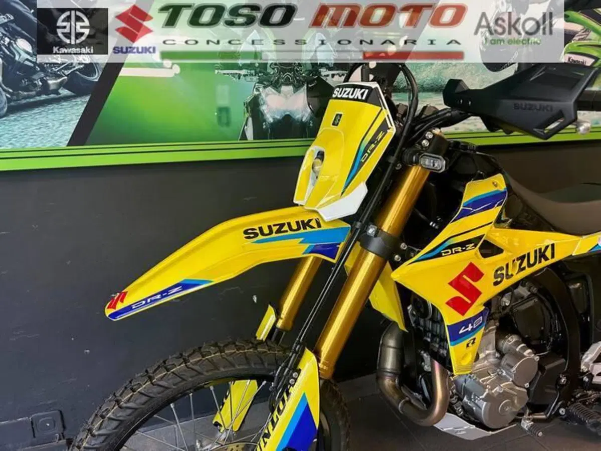 Suzuki DR-Z4S (2025 - 26) (5)