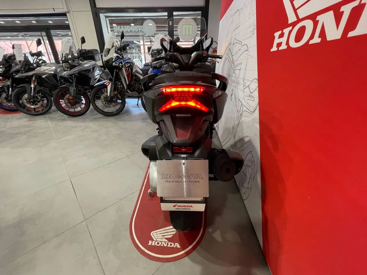 Honda Forza 350 (2022 - 24) (9)