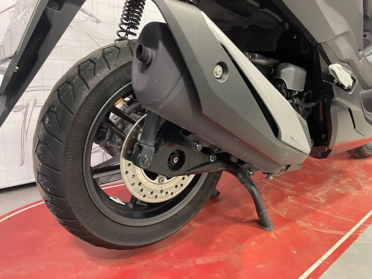 Honda Forza 350 (2022 - 24) (12)