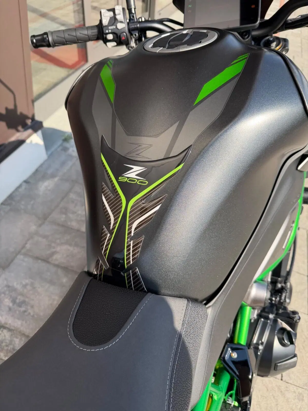Kawasaki Z 900 SE (2025 - 26) (5)