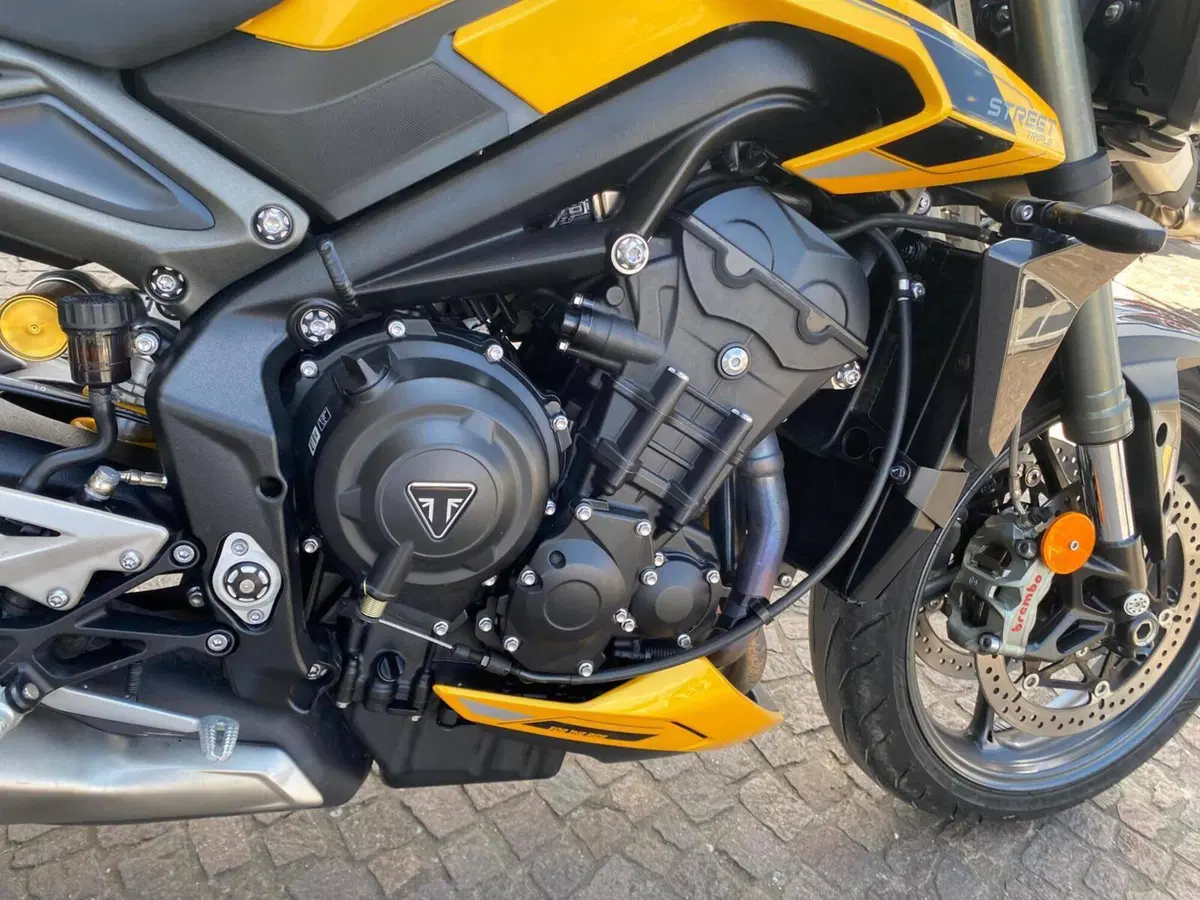 Triumph Street Triple 765 RS (2023 - 26) (5)