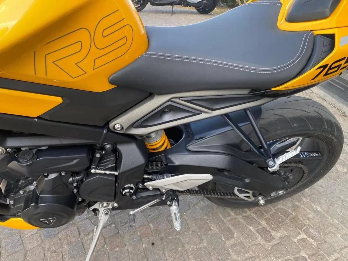 Triumph Street Triple 765 RS (2023 - 26) (9)