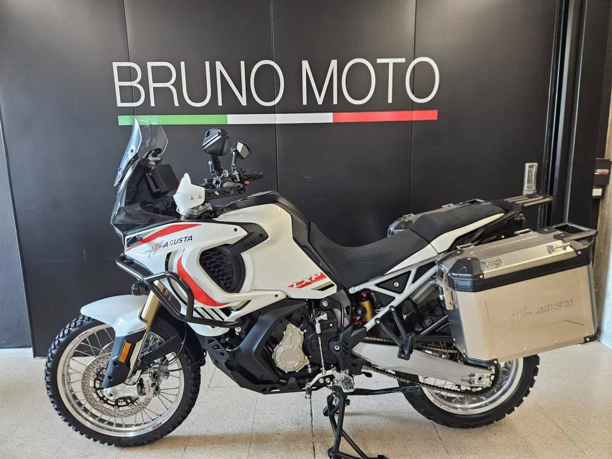 MV Agusta LXP Orioli (2024 - 26) (3)