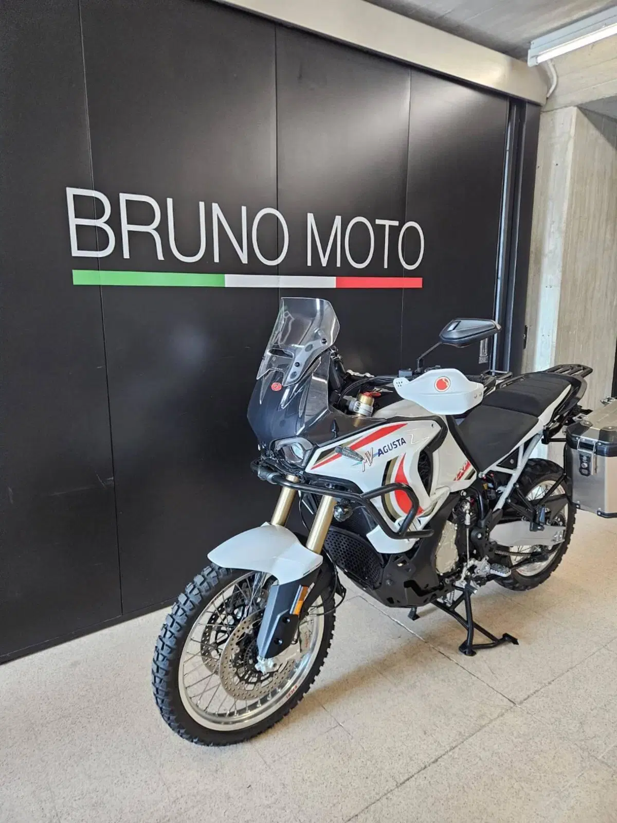 MV Agusta LXP Orioli (2024 - 26) (4)