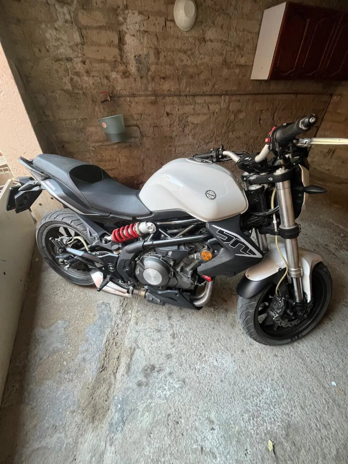 Benelli BN 302 (2014 - 16) (4)