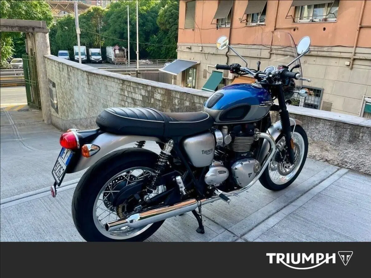 Triumph Bonneville T120 (2021 - 25) (6)
