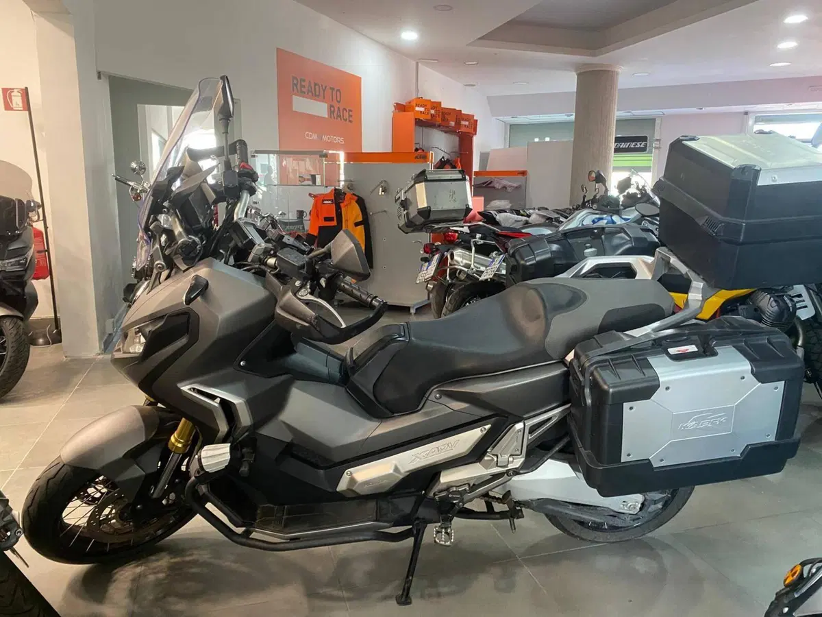 Honda X-ADV 750 (2017) (2)