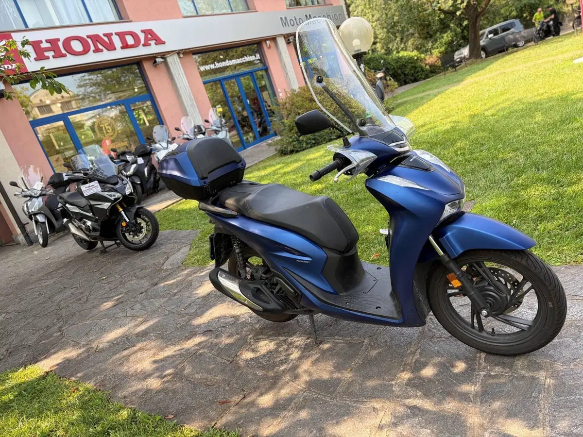 Honda SH 150i (2024 - 25) (5)