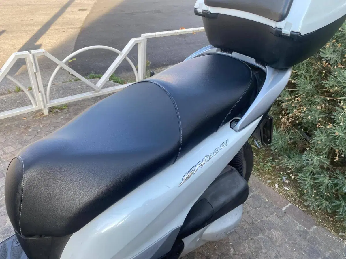 Honda SH 300 i (2011 - 14) (7)